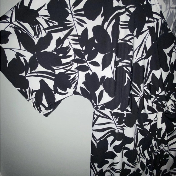 Floral Maxi Dress twist front V-neck maxi dress Drape sleeve,flattering XL - Picture 10 of 10